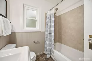 6706 38th Ave SW, Seattle, WA 98126 - Photo 19