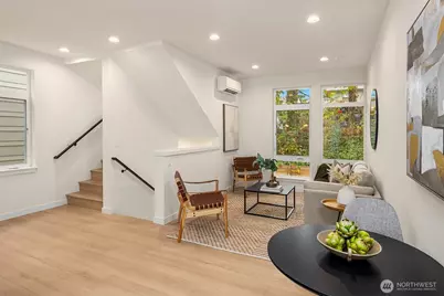 10821 11th Avenue NE, Seattle, WA 98125 - Photo 7