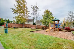 8105 88th St NE, Marysville, WA 98270 - Photo 33