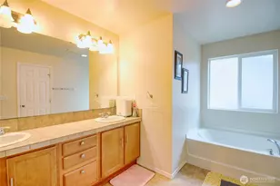 8105 88th St NE, Marysville, WA 98270 - Photo 17