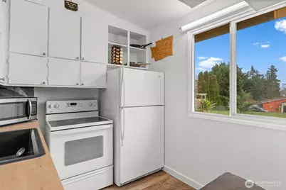 11285 SE Southworth Drive, Port Orchard, WA 98366 - Photo 15