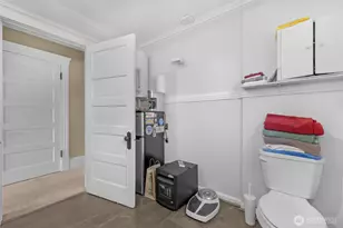 708 Warren Ave N, Seattle, WA 98109 - Photo 29