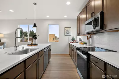 18522 SE 271st Place, Covington, WA 98042 - Photo 9