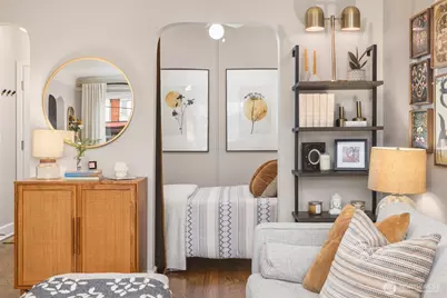 325 Harvard Avenue E #302, Seattle, WA 98102 - Photo 15