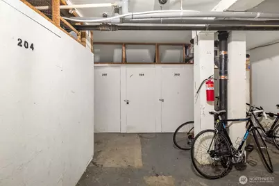 325 Harvard Avenue E #302, Seattle, WA 98102 - Photo 25