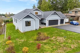 12760 Country Club Pl, Burlington, WA 98233 - Photo 3