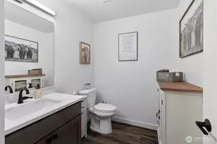 12760 Country Club Pl, Burlington, WA 98233 - Photo 7