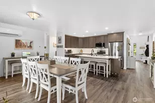 12760 Country Club Pl, Burlington, WA 98233 - Photo 11