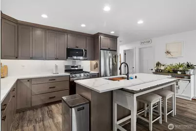 12760 Country Club Place, Burlington, WA 98233 - Photo 9