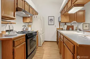 5518 168th Pl SW, Lynnwood, WA 98037 - Photo 7