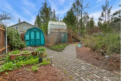 5518 168th Place SW, Lynnwood, WA 98037 - Photo 35