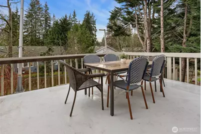 5518 168th Place SW, Lynnwood, WA 98037 - Photo 13