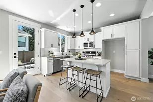 201 156th Pl SW, Lynnwood, WA 98087 - Photo 9