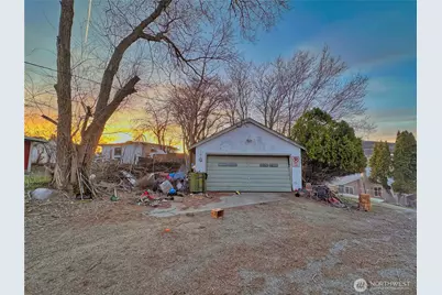 111 Young Street, Grand Coulee, WA 99133 - Photo 3