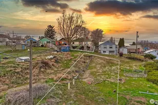 111 Young St, Grand Coulee, WA 99133 - Photo 7