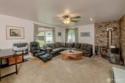 19516 SE 324th Street, Kent, WA 98042 - Photo 13