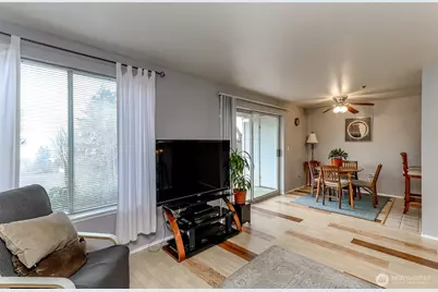 28610 16th Avenue S #103, Federal Way, WA 98003 - Photo 7