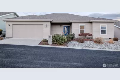 1830 Heritage Drive, Wenatchee, WA 98801 - Photo 3