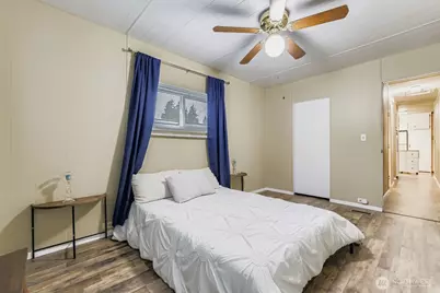 11330 E Riverside Drive #24, Bothell, WA 98011 - Photo 7