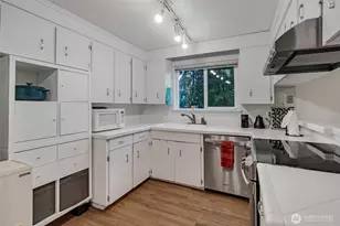 4614 Lakeridge Dr E, Lake Tapps, WA 98391 - Photo 7