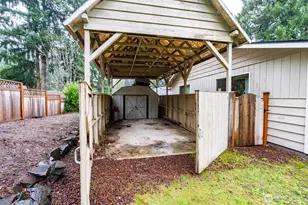 4614 Lakeridge Dr E, Lake Tapps, WA 98391 - Photo 21