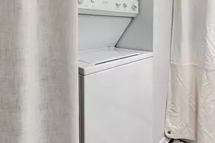 323 Queen Anne Ave N, Seattle, WA 98109 - Photo 19