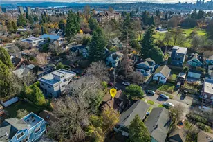 2116 N 51st St, Seattle, WA 98103 - Photo 9