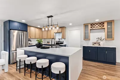 19002 Ashworth Avenue N, Shoreline, WA 98133 - Photo 13