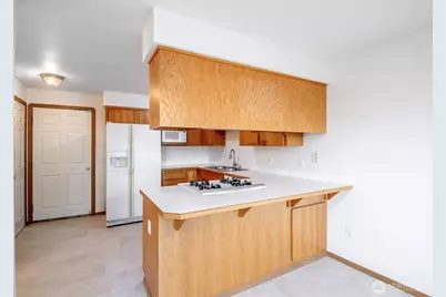 808 13th Street SE #E, Puyallup, WA 98372 - Photo 17