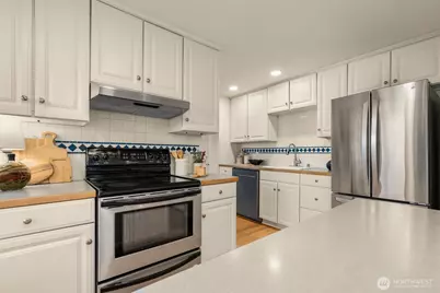 5143 46th Avenue NE, Seattle, WA 98105 - Photo 5