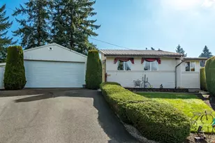 326 Prestwick Dr, Camano Island, WA 98282 - Photo 29