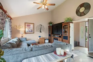 326 Prestwick Dr, Camano Island, WA 98282 - Photo 21