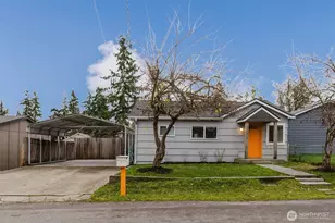 2805 NE Bowen St, Bremerton, WA 98310 - Photo 3