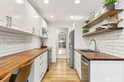 335 Heather Road #208, Everett, WA 98203 - Photo 7