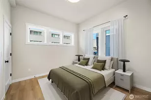 2817 Franklin Ave E, Seattle, WA 98102 - Photo 9