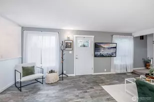 728 15th St NW, Puyallup, WA 98371 - Photo 9