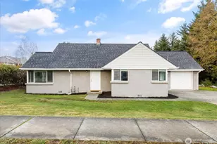 350 NE 7th Ave, Oak Harbor, WA 98277 - Photo 1