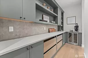 10789 SE 10th St, Bellevue, WA 98004 - Photo 9