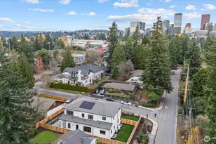 10789 SE 10th St, Bellevue, WA 98004 - Photo 31