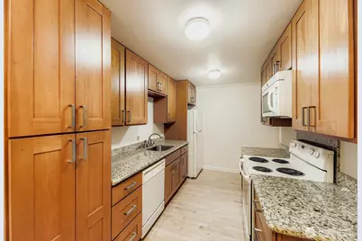 13513 Linden Avenue N #C114, Seattle, WA 98133 - Photo 9