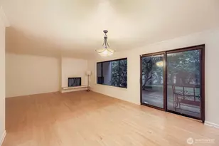 13513 Linden Ave N, Seattle, WA 98133 - Photo 3