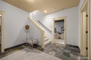 16305 SE 37th St, Bellevue, WA 98008 - Photo 35