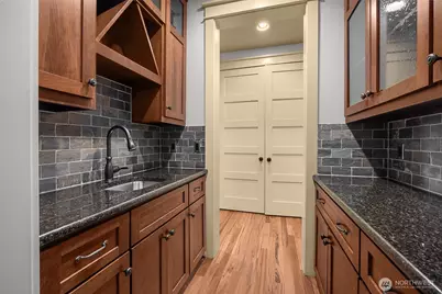 16305 SE 37th Street, Bellevue, WA 98008 - Photo 9