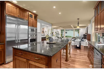 16305 SE 37th Street, Bellevue, WA 98008 - Photo 11