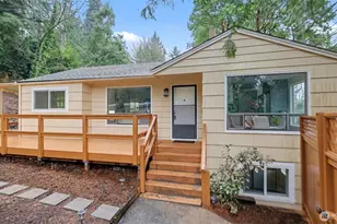 13909 4th Ave NE, Seattle, WA 98125 - Photo 3