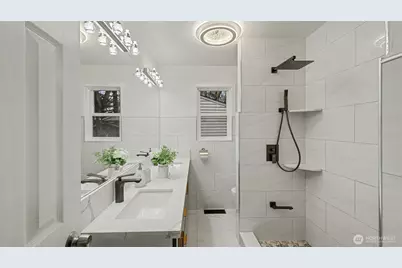 13909 4th Avenue NE, Seattle, WA 98125 - Photo 25