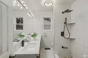 13909 4th Ave NE, Seattle, WA 98125 - Photo 25