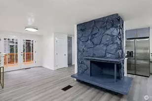 13909 4th Ave NE, Seattle, WA 98125 - Photo 7