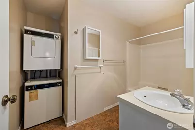 1588 Naval Avenue #10, Bremerton, WA 98312 - Photo 21