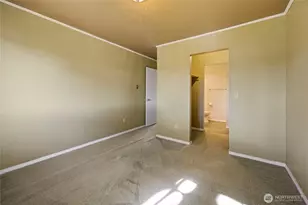 1588 Naval Ave, Bremerton, WA 98312 - Photo 15